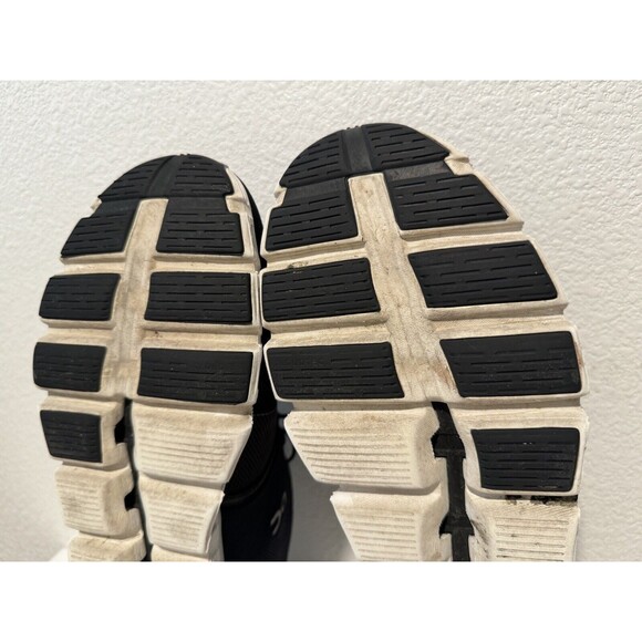 On Cloud 5 Mens Running Shoes Sz 13 Black White Sneakers Active Gym Casual Work main image 10